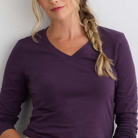 Women's Organic Cotton Long Sleeve V-Neck T-Shirt - Eggplant