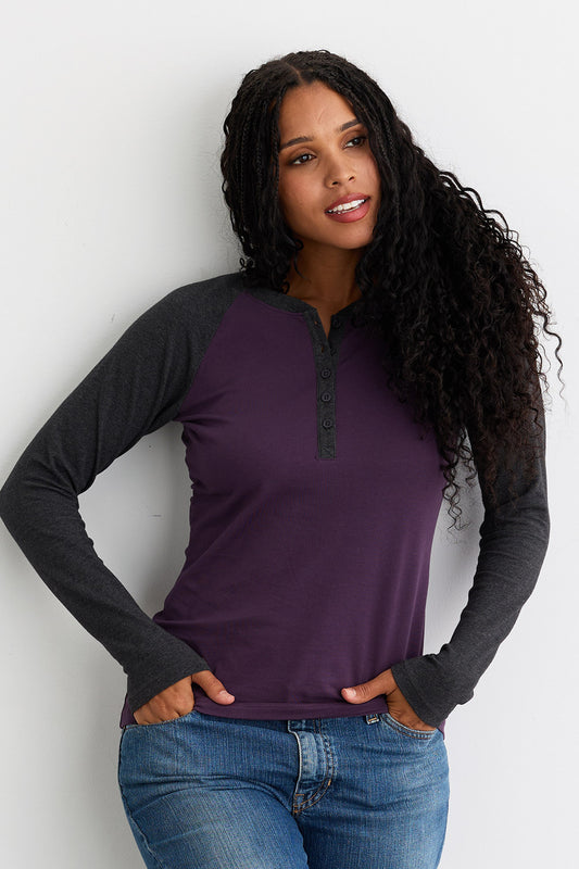 Women's Organic Cotton Long Sleeve Raglan Henley - Charcoal Eggplant