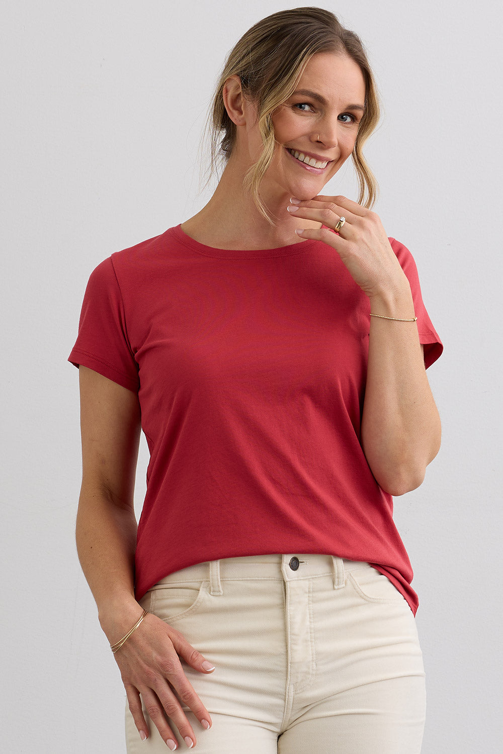 Women's 100% Organic Cotton Relaxed Crew Neck T-shirt - Vintage Red