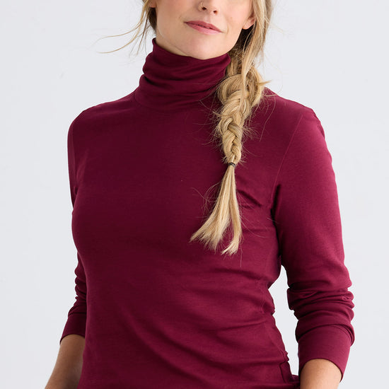 Women's Luxe 100% Organic Cotton Turtleneck - Wine