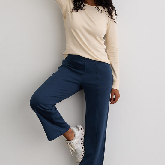 Women's 100% Organic Cotton Relaxed Long Sleeve Crew Neck T-Shirt - Undyed