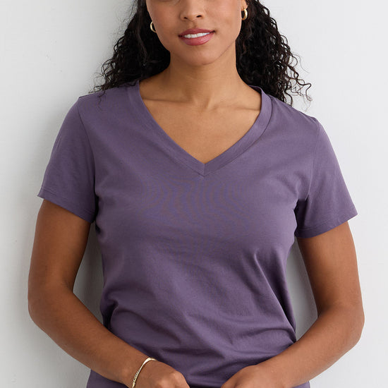 Women's 100% Organic Cotton Relaxed V-neck T-shirt - Purple Twilight
