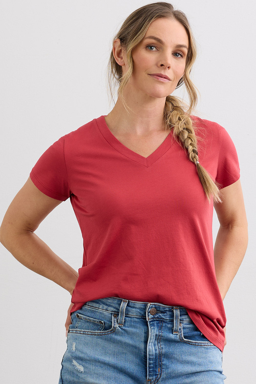 Women's 100% Organic Cotton Relaxed V-neck T-shirt - Vintage Red