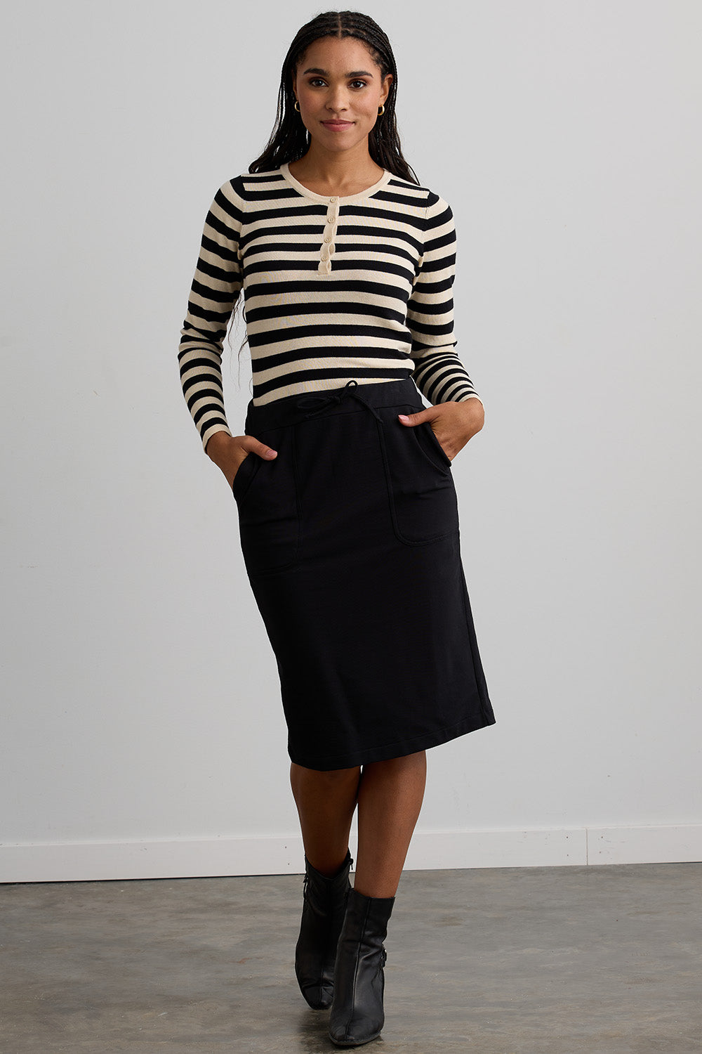Women's Organic Cotton Stripe Henley Sweater - Black Undyed