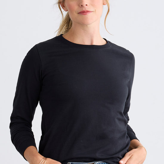 Women's Ultra 100% Organic Cotton Relaxed Long Sleeve Crew Neck T-Shirt - Black