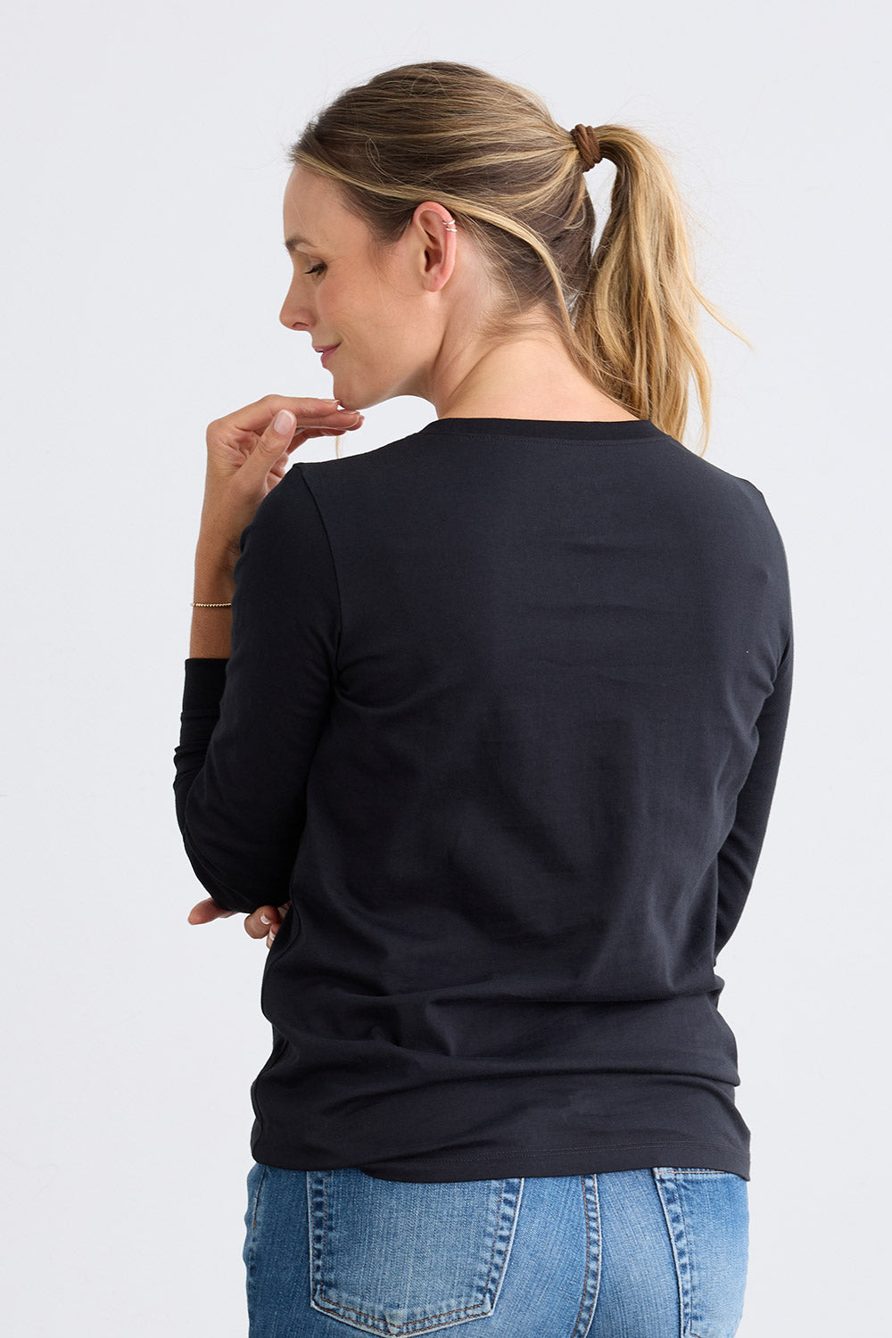 Women's Ultra 100% Organic Cotton Relaxed Long Sleeve Crew Neck T-Shirt - Black