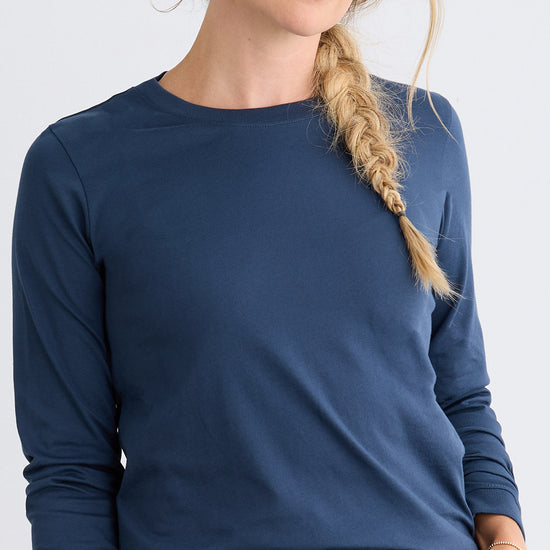 Women's Ultra 100% Organic Cotton Relaxed Long Sleeve Crew Neck T-Shirt - Indigo
