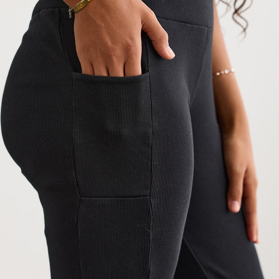 Women's Organic Blend Ribbed Leggings with Pockets - Black