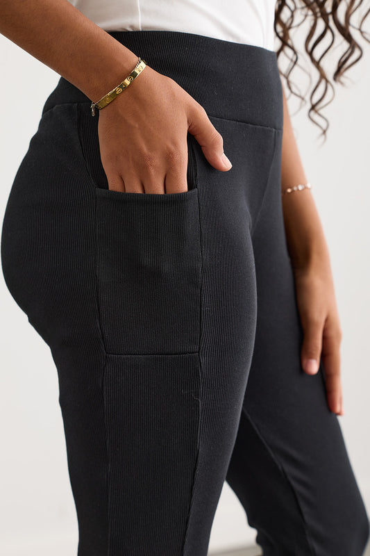 Women's Organic Blend Ribbed Leggings with Pockets - Black