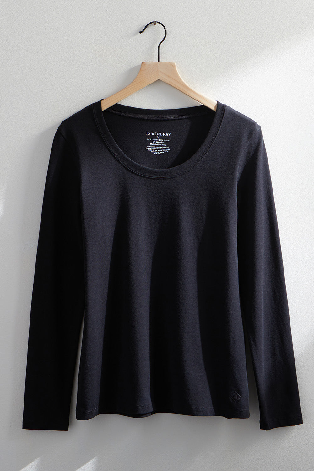 Women's Organic Cotton Scoop Neck Long Sleeve Tee - Black