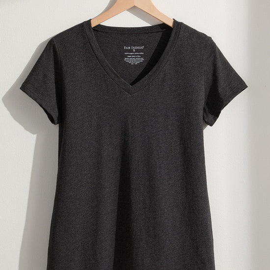 Women's 100% Organic Cotton Relaxed V-neck T-shirt - Dark Charcoal Heather
