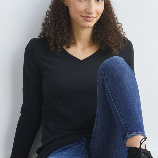 Women's Organic Cotton Long Sleeve V-Neck T-Shirt - Black